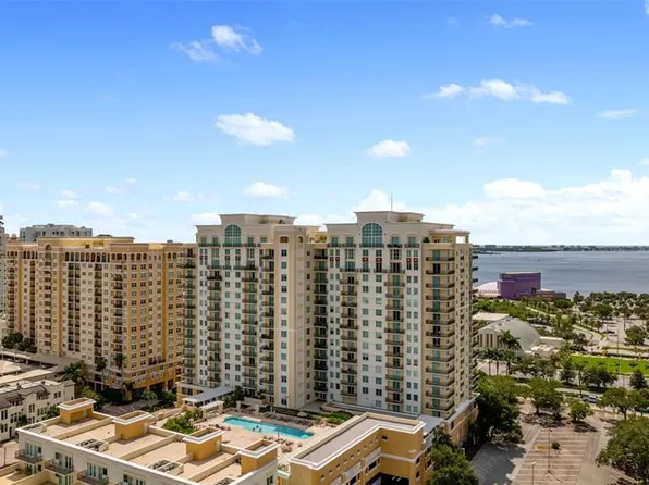 800 N Tamiami Trl Unit 402, Sarasota, FL 34236
