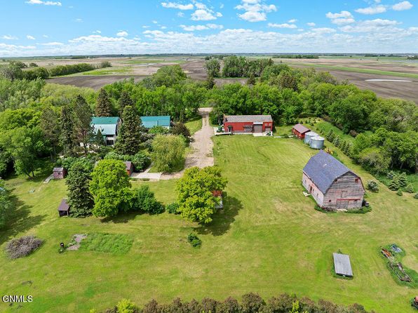 4270 29th St NE, Heimdal, ND 58341