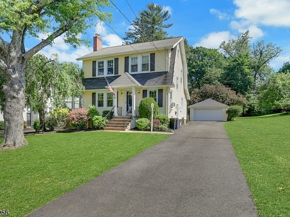 3rd image of 69 Highland Ave