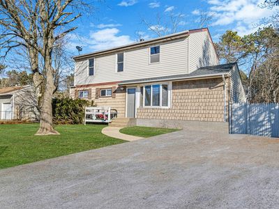 823 Walker Avenue, Bellport, NY, 11713