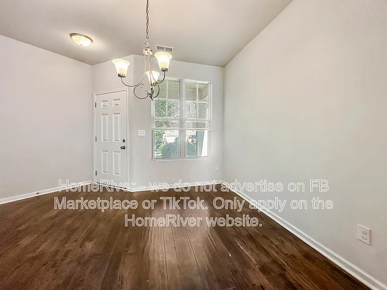206 Daisy Cir — Photo 9