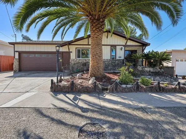 9535 Lakeview Dr, La Mesa, CA 91942
