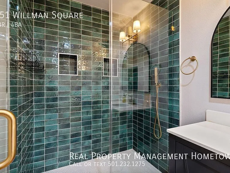 251 Willman Sq — Photo 32