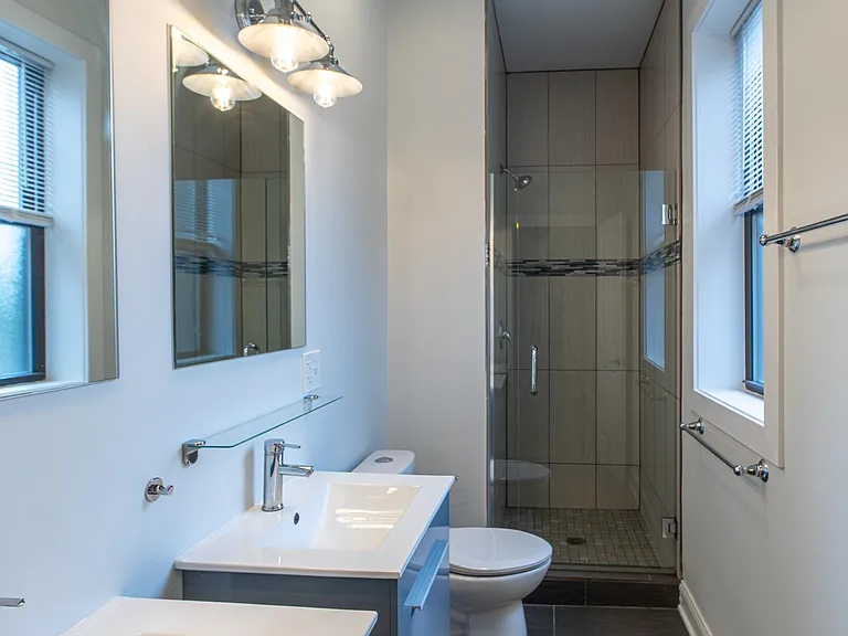 1353 W Bryn Mawr Ave #3E — Photo 6