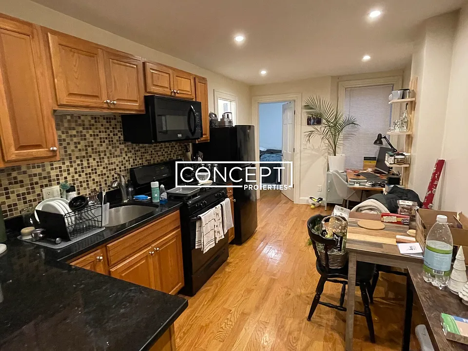 61 Joy St #1CP