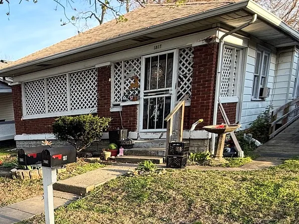 1317 Burdsal Pkwy, Indianapolis, IN 46208