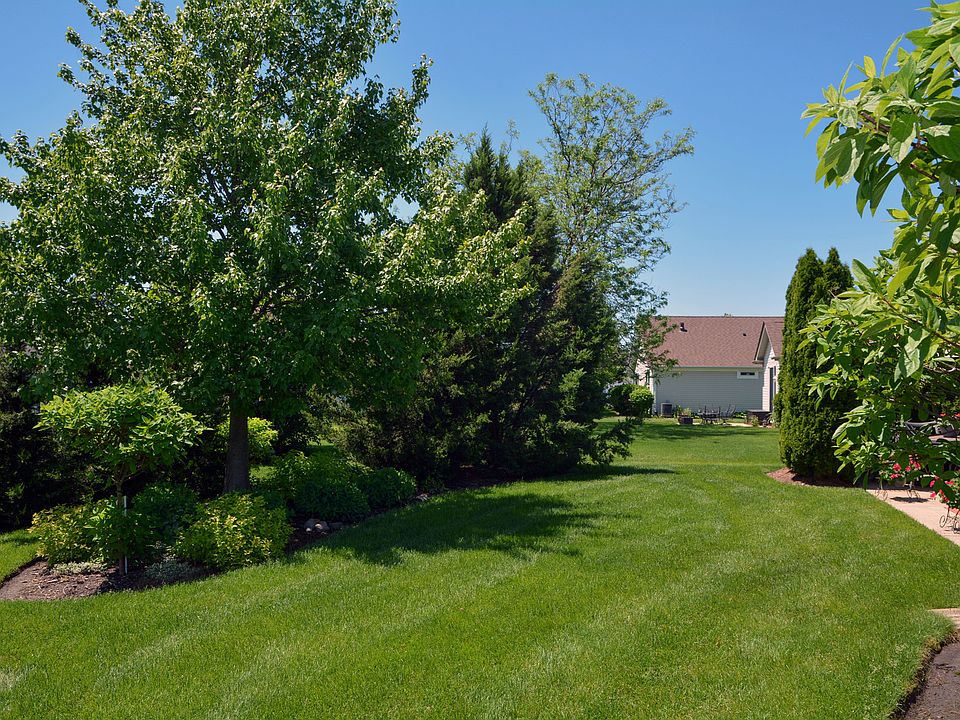 2nd image of 12429 W Fox Run Ct