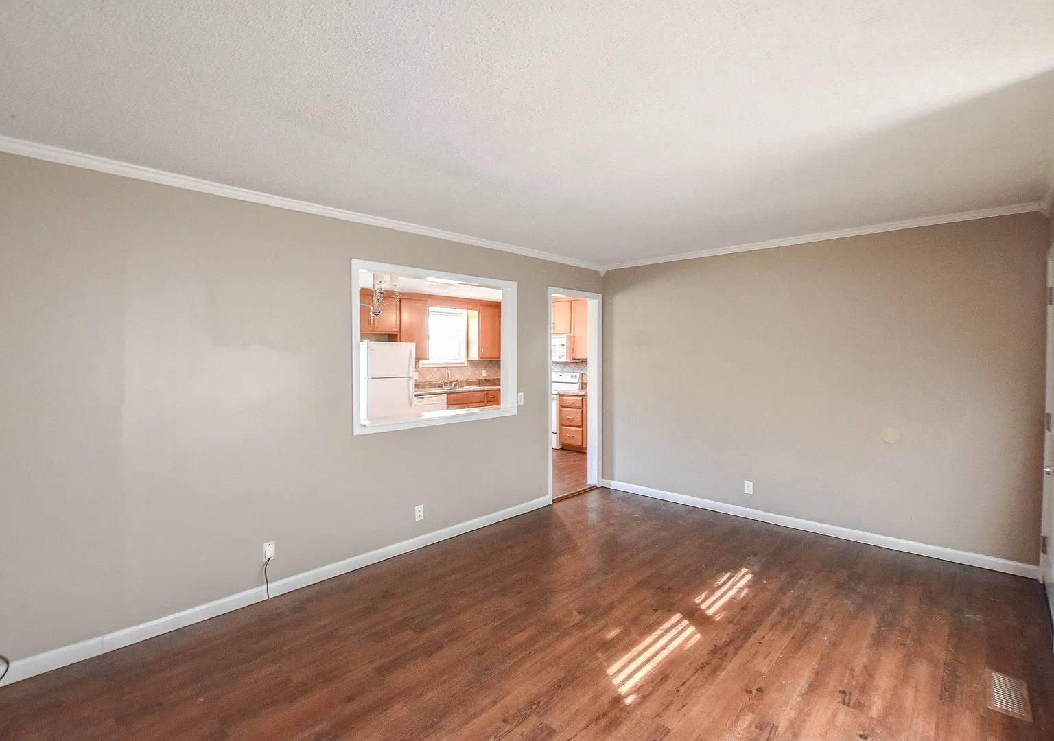 Pet Friendly Three Bedroom! — Photo 2
