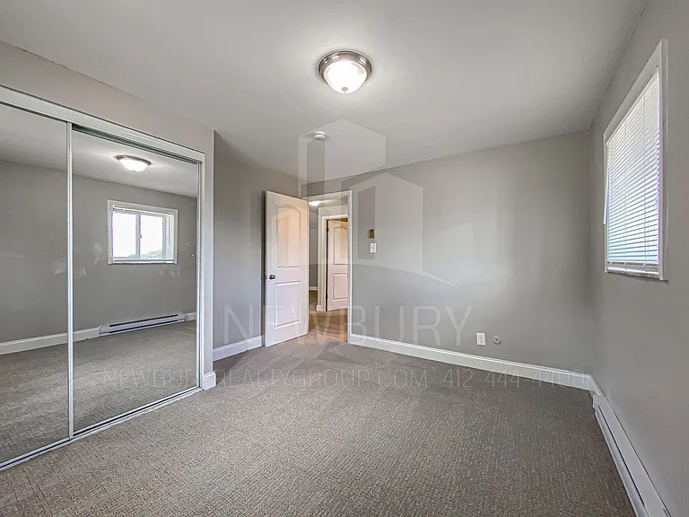 Poplar Apartments — Photo 88