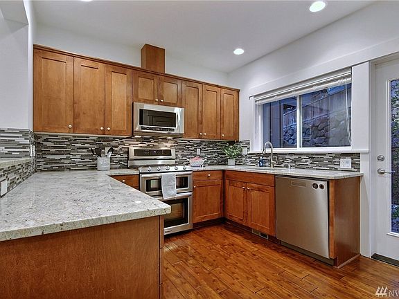 5th image of 900 228th Ave NE Unit 7A