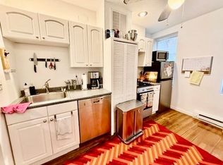 4 Battery St APT 3, Boston, MA 02109