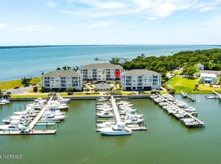 150 Lands End Rd APT A11, Morehead City, NC 28557