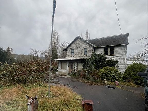 3rd image of 1632 Henkle Street