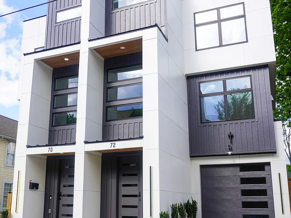68 Boulevard SE