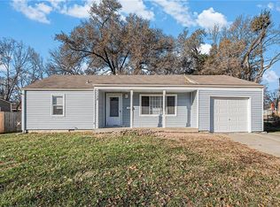 7138 Beverly St, Overland Park, KS 66204