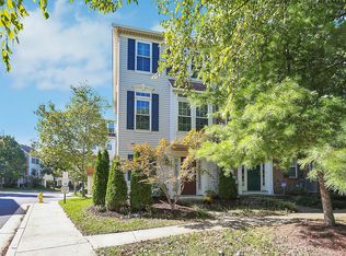 5801 Pearson La, Alexandria, VA 22304