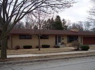 505 Fairway Dr, Sheboygan, WI 53081