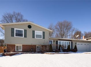 1711 Thornridge Rd NW, Massillon, OH 44646