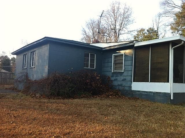 2nd image of 4733 Grasset Ave