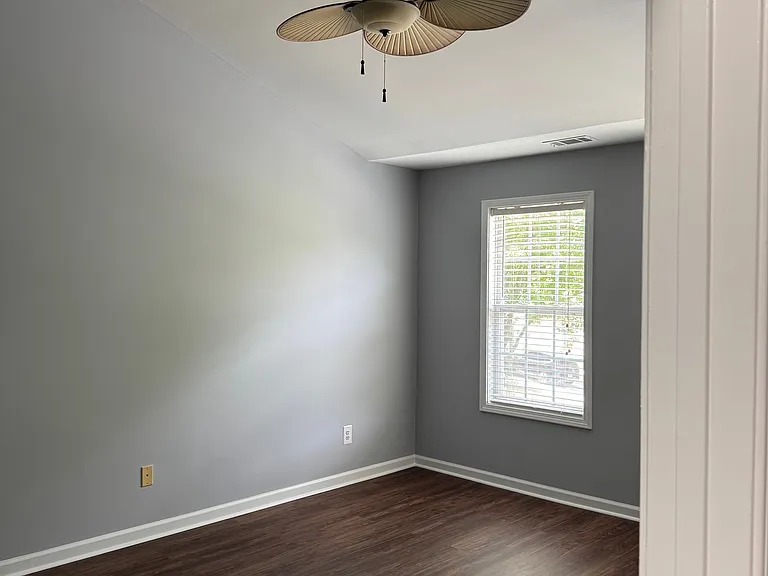 185 Galecrest Dr — Photo 7