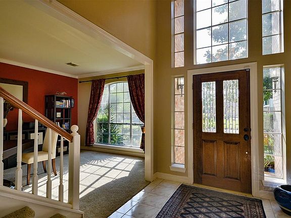4th image of 8107 Whirlaway Elm Dr