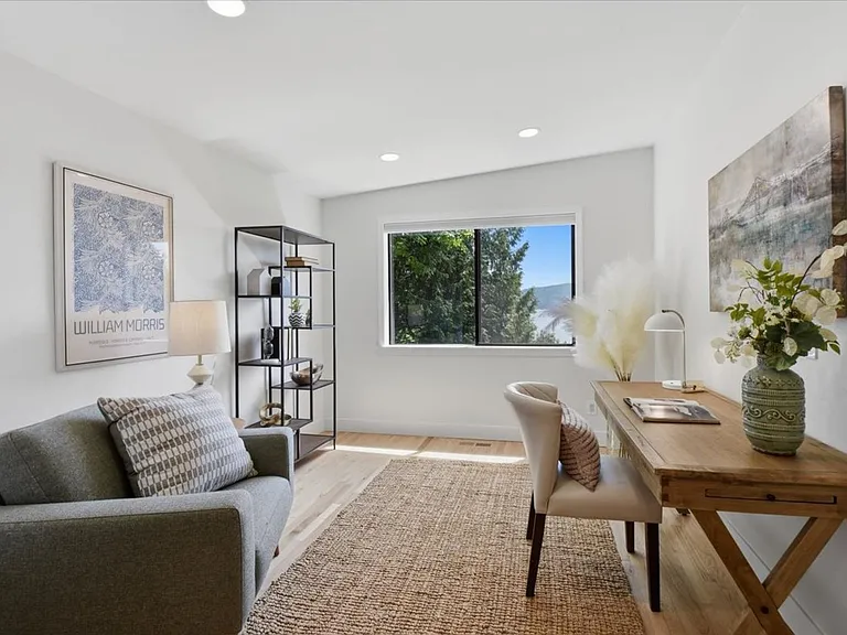 639 W Lake Sammamish Pkwy NE — Photo 7