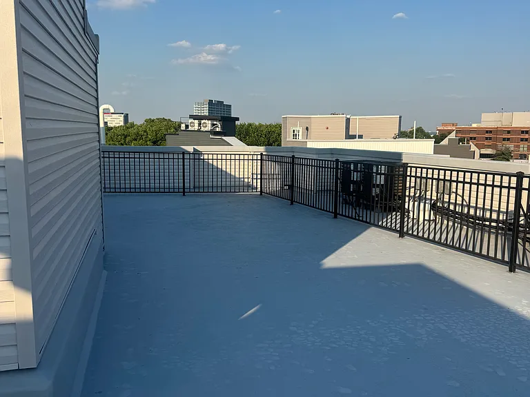 1822 Ridge Ave — Photo 4
