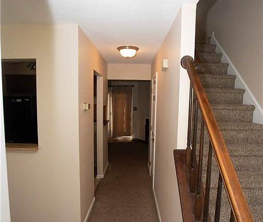 4th image of 379 E Montcastle Dr Unit D