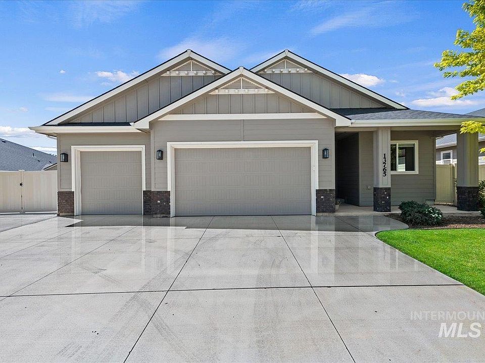 1st image of 13765 Pillar Rock St
