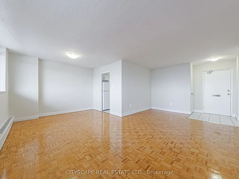 100 Rowena Dr #712 — Photo 7