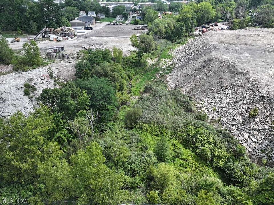 2nd image of Sanford Blvd