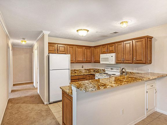 5th image of 8605 S Jasonville Ct SE