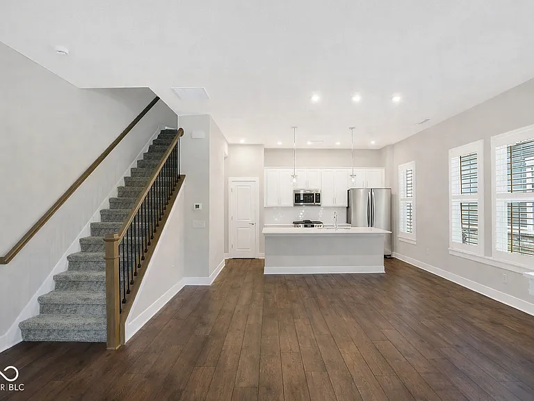 526 Gilder Dr — Photo 9