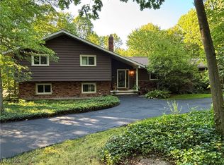 7473 Shadowbrook Dr, Kirtland, OH 44094