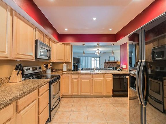 3rd image of 4013 Huxford Ct