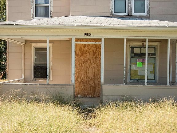 4th image of 2610 N 8th St