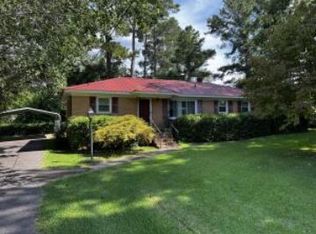 305 Maple St, Edgefield, SC 29824