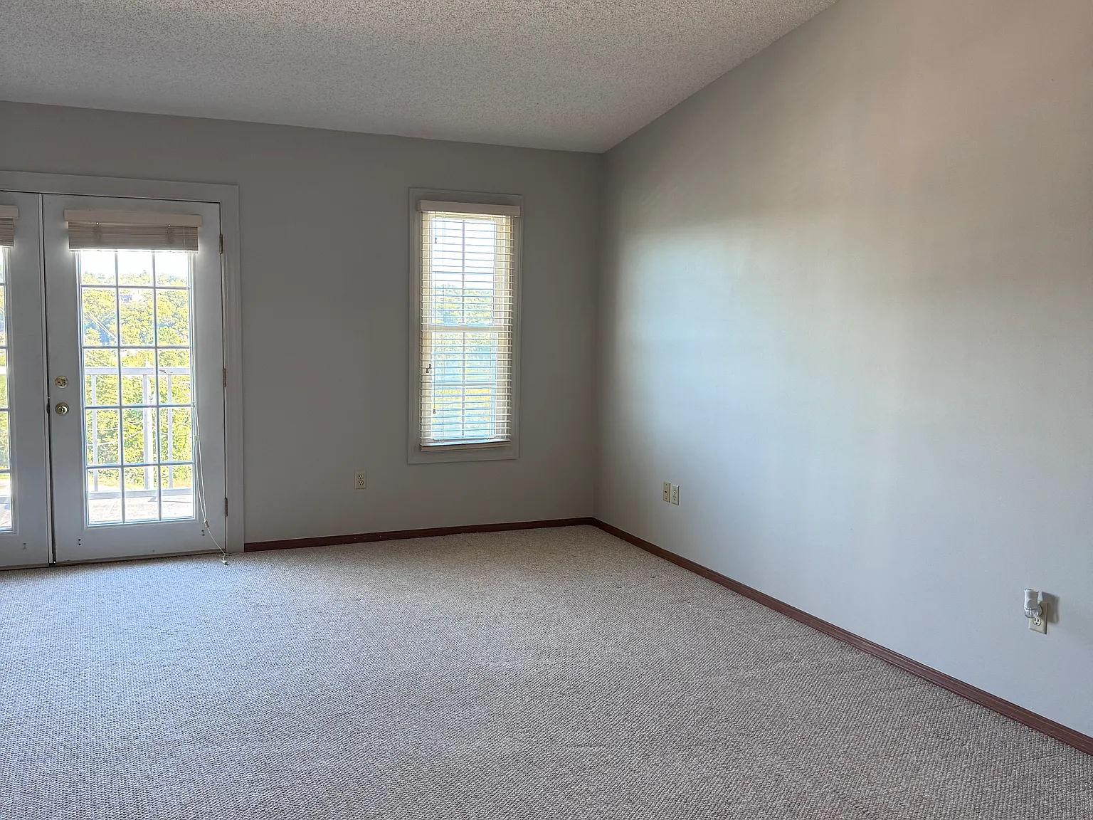 3 bed, 1116 sqft, $1,100 — Photo 4