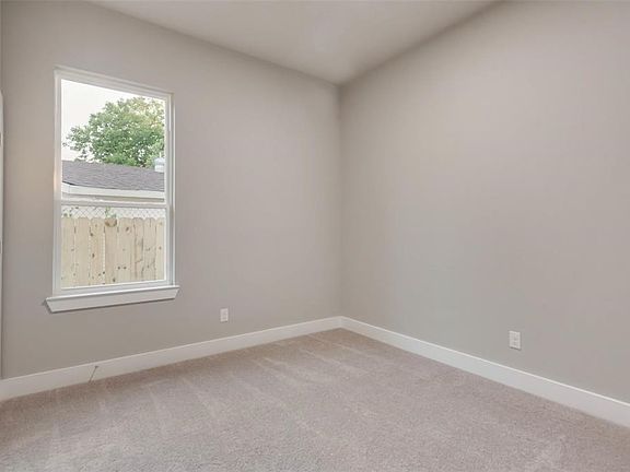 4th image of 2251 E Ann Arbor Ave