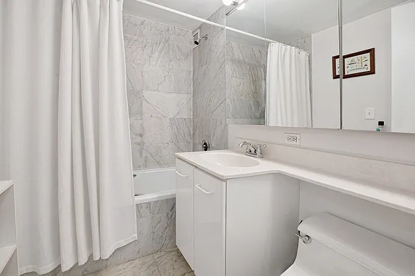 Rented by Compass | media 13