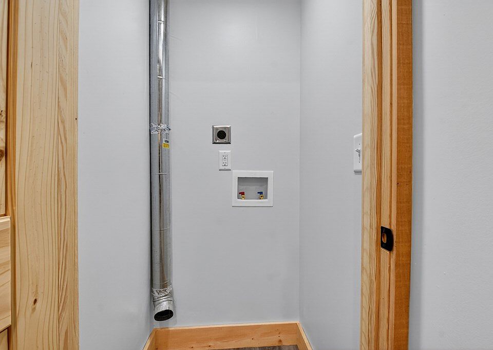 28th image of 646 High Country Cir