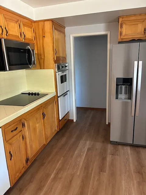 3816 Lealma Ave — Photo 4