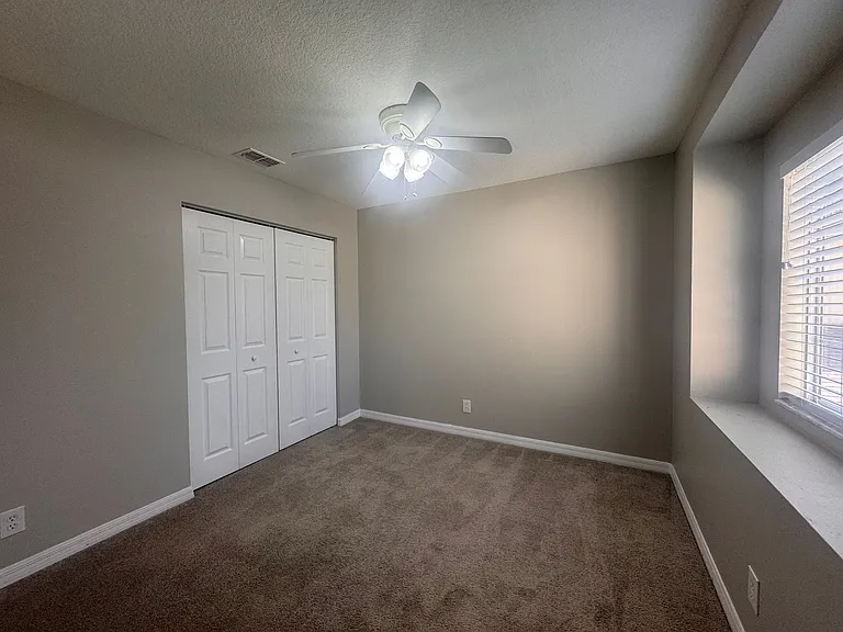 4580 Limerick Dr — Photo 23