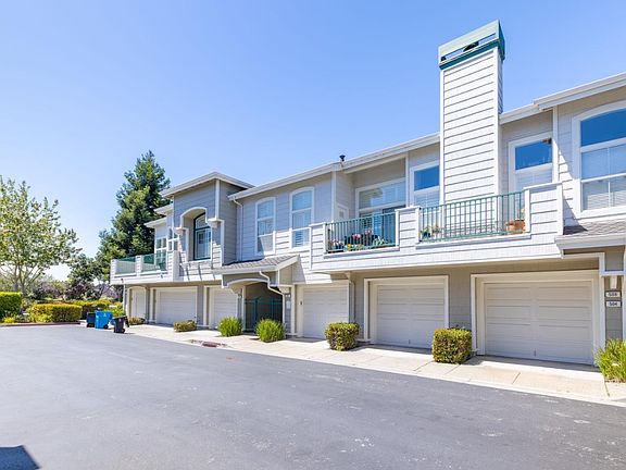 3rd image of 504 Shoal Cir