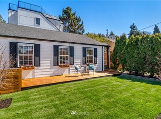 3220 60th Ave SW #A, Seattle, WA 98116