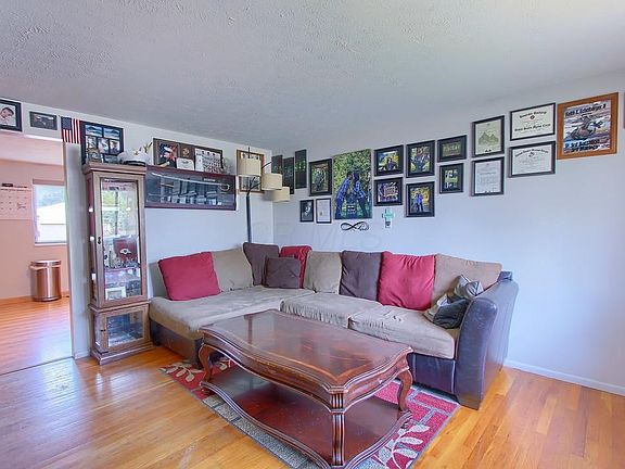 4th image of 5071 Hatfield Dr