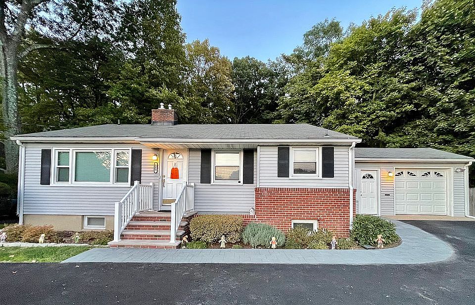 115 Main St, Succasunna, NJ 07876 Zillow