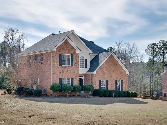3rd image of 810 Stoneglen Ct