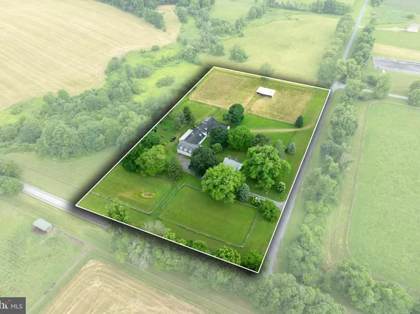 700 Wilson Rd, West Grove, PA 19390