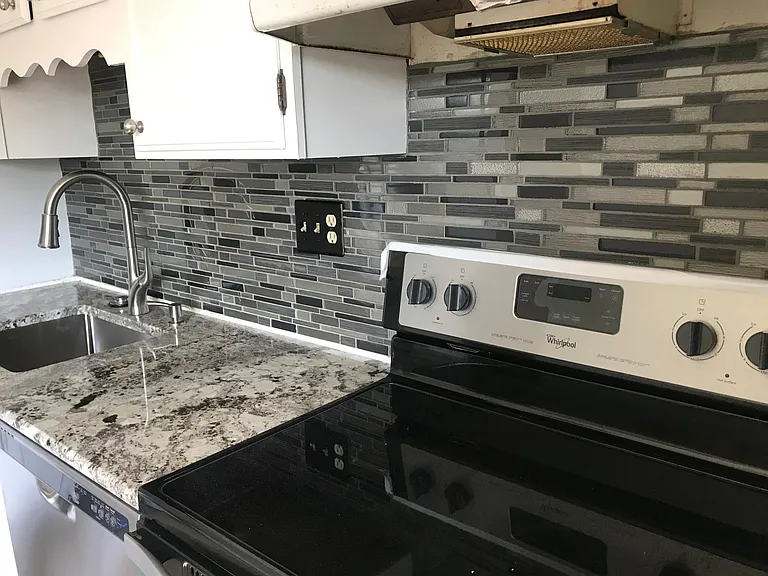 777 Washington St — Photo 17